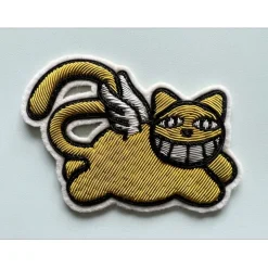 M.CHAT (Thoma Vuille) - Broderie originale réalisée à la main "Chat volant" 7x10cm - 2023