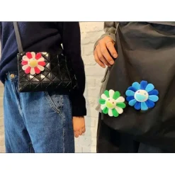 MURAKAMI Takashi - Porte-clés en peluche Motif fleur 7,6 cm - Vert et blanc - 2022